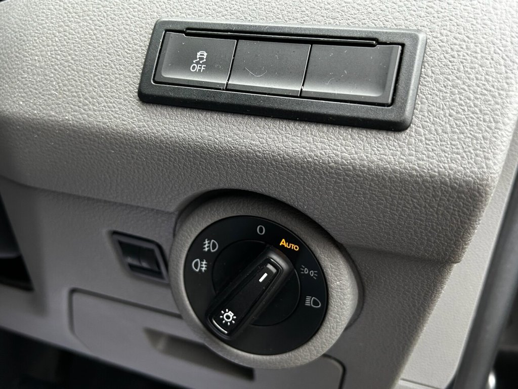 Used Volkswagen Transporter 2021 for sale - 77498991: Photo 34