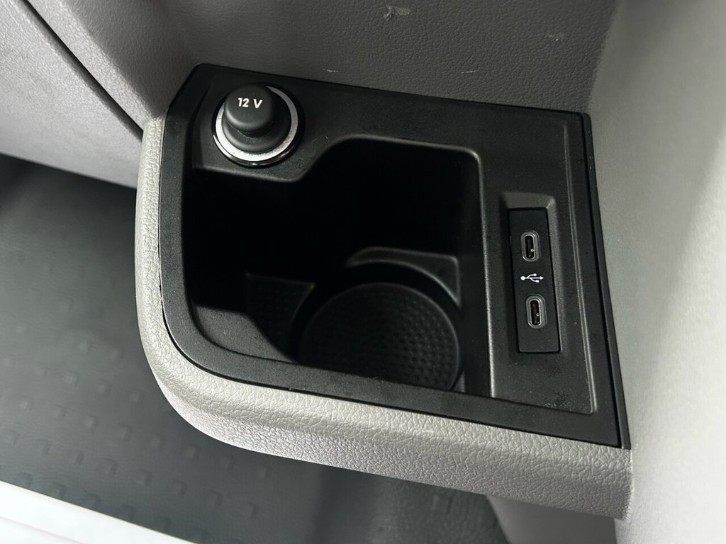 Used Volkswagen Transporter 2023 for sale - 77904665: Photo 48