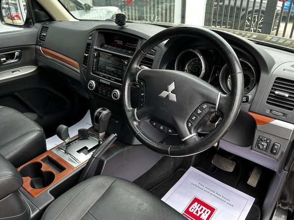 Used Mitsubishi Shogun 2014 for sale - 75634236: Photo 18