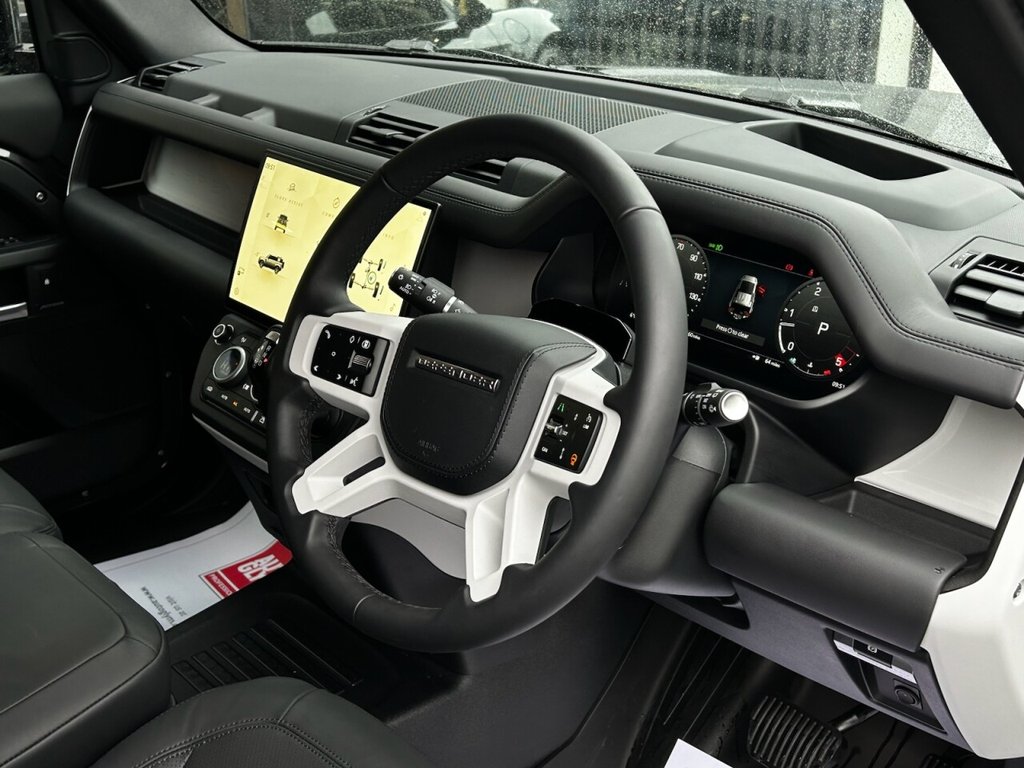 Used Land Rover Defender 2025 for sale - 77302193: Photo 19