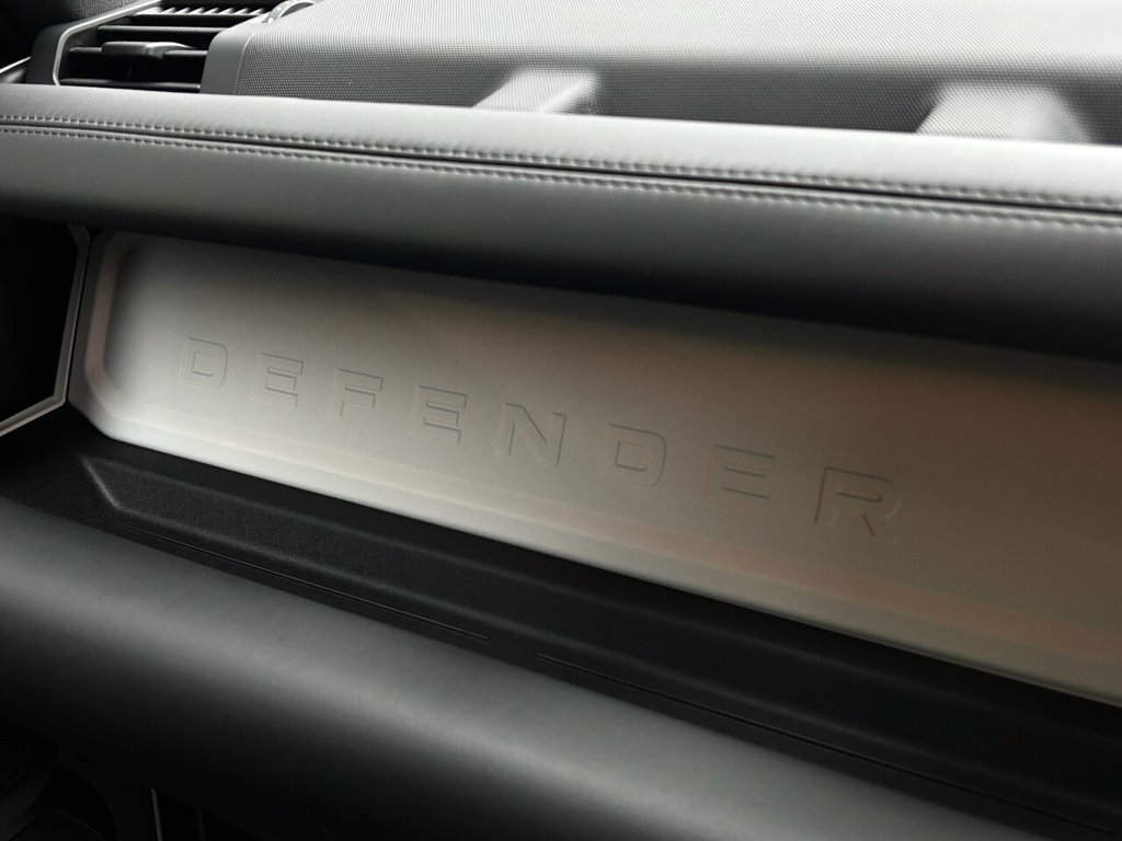 Used Land Rover Defender 2025 for sale - 77302193: Photo 40