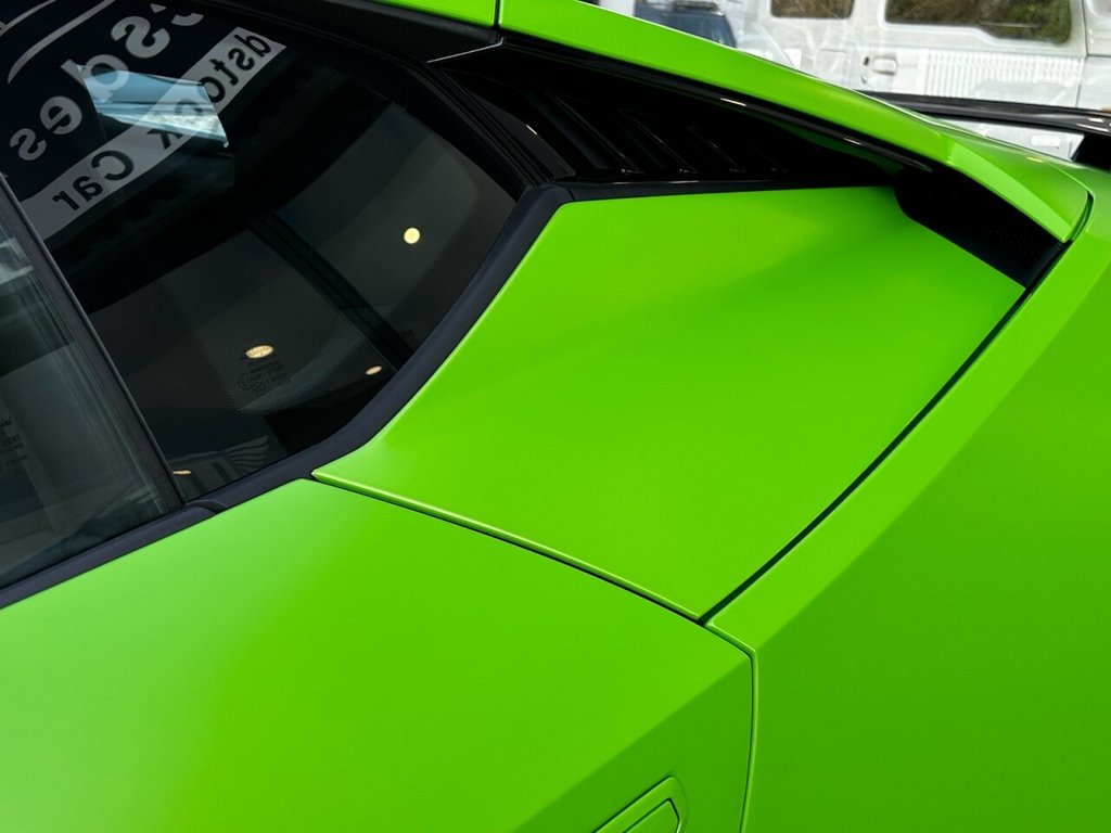 Used Lamborghini Huracan 2023 for sale - 77747908: Photo 13