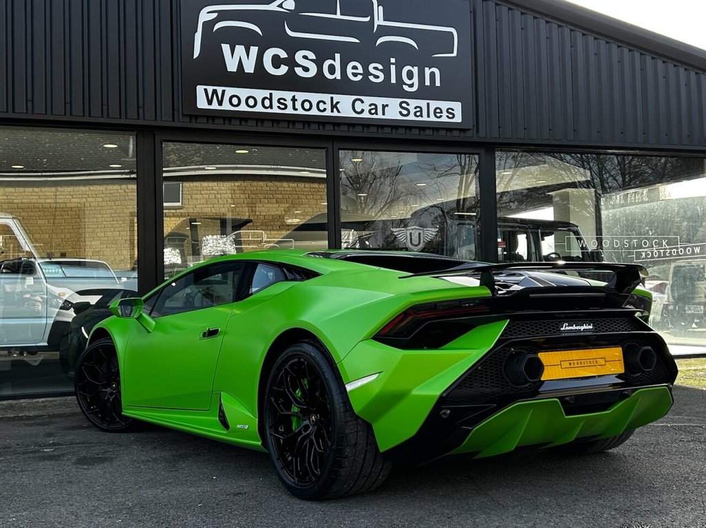 Used Lamborghini Huracan 2023 for sale - 77747908: Photo 2