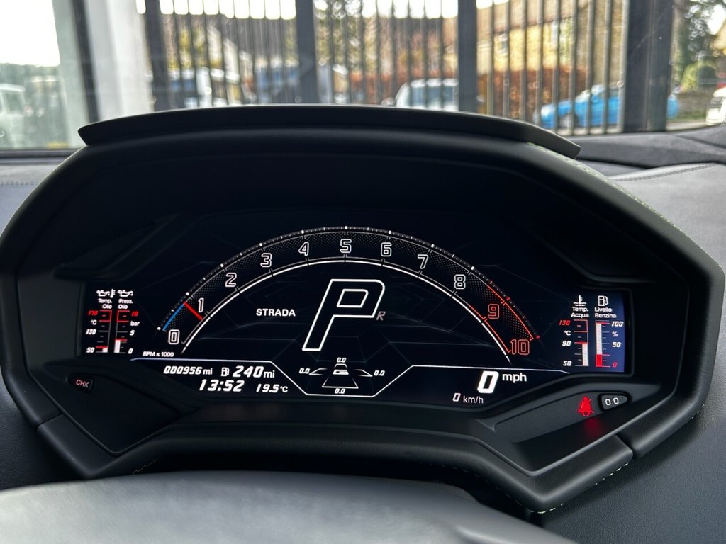 Used Lamborghini Huracan 2023 for sale - 77747908: Photo 27