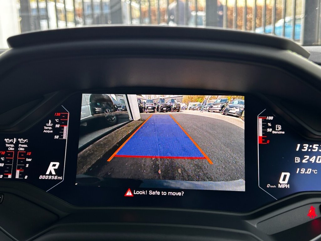 Used Lamborghini Huracan 2023 for sale - 77747908: Photo 38