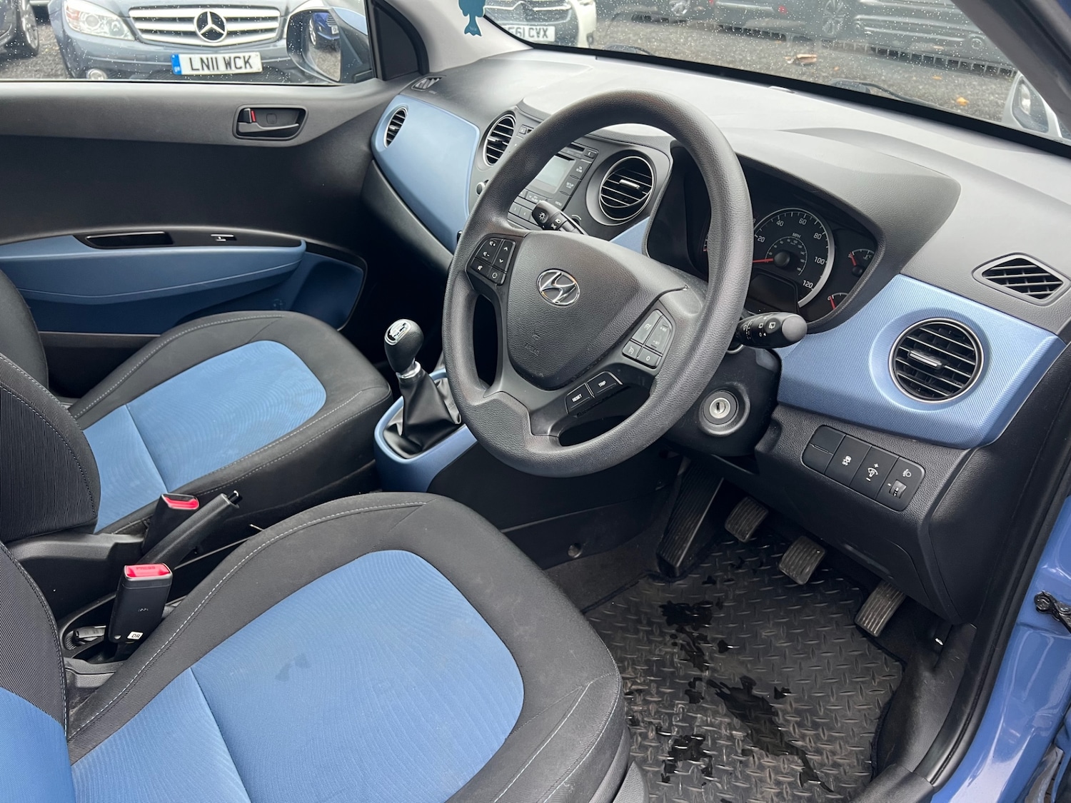 Used Hyundai i10 2016 for sale - 76461900: Photo 11