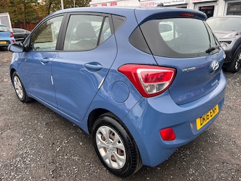Used Hyundai i10 2016 for sale - 76461900: Photo