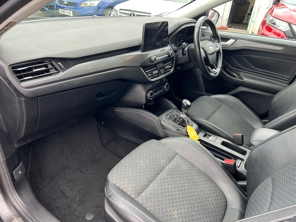 Used Ford Focus 2020 for sale - 76290170: Photo 20