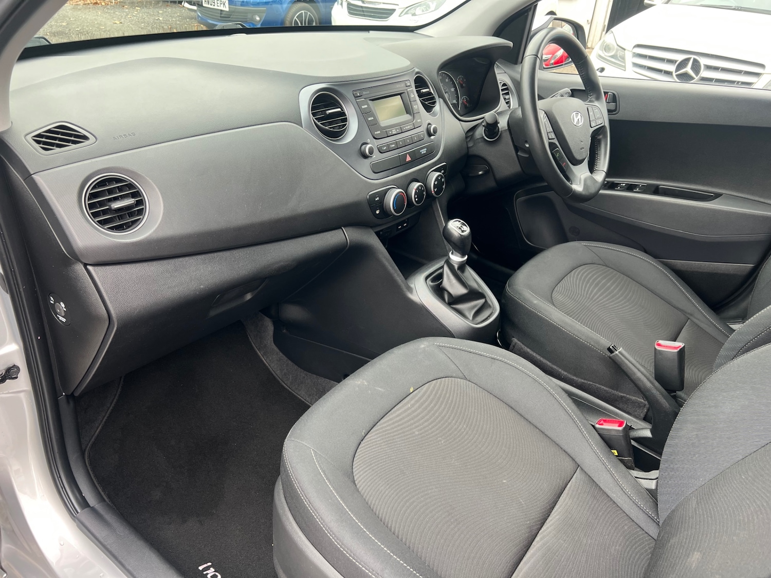 Used Hyundai i10 2019 for sale - 76312191: Photo 17