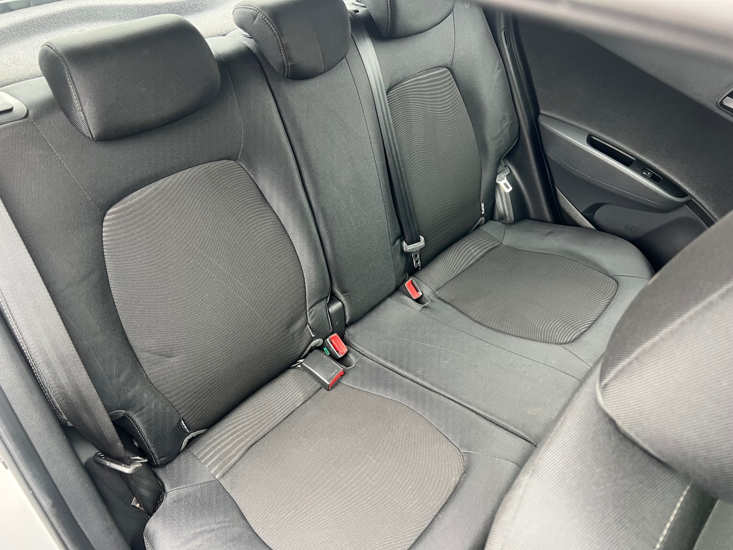 Used Hyundai i10 2019 for sale - 76312191: Photo 20