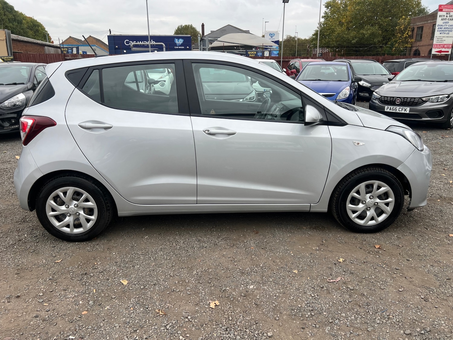 Used Hyundai i10 2019 for sale - 76312191: Photo 7
