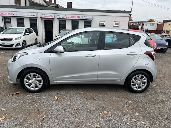 Used Hyundai i10 2019 for sale - 76312191: Photo 8