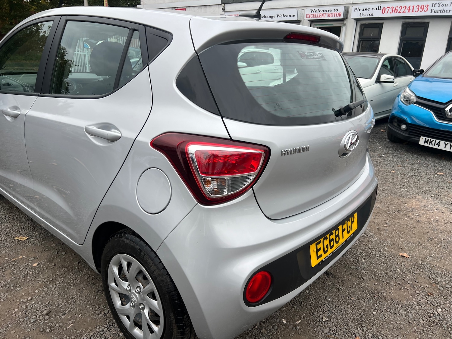 Used Hyundai i10 2019 for sale - 76312191: Photo 9