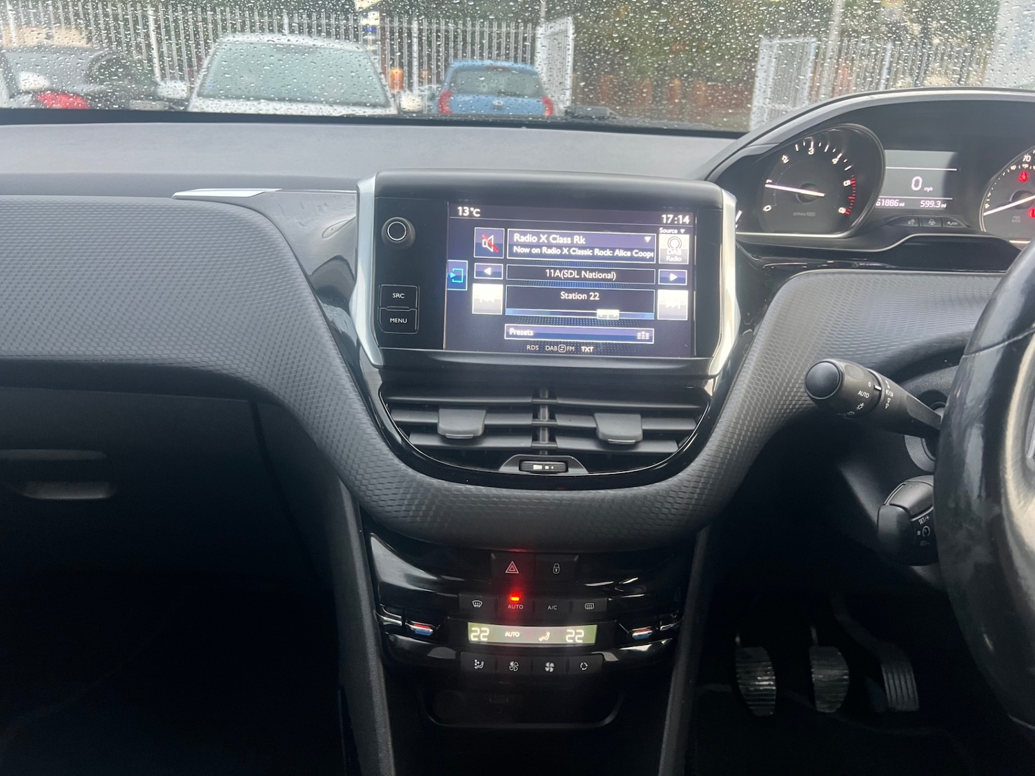 Used Peugeot 2008 2016 for sale - 76322519: Photo 18