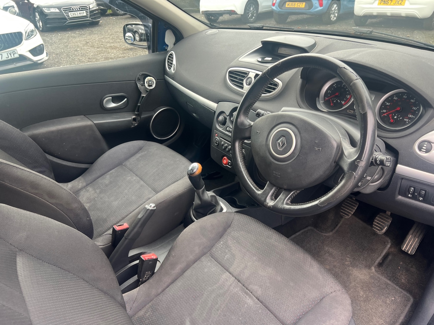 Used Renault Clio 2009 for sale - 76016671: Photo 11