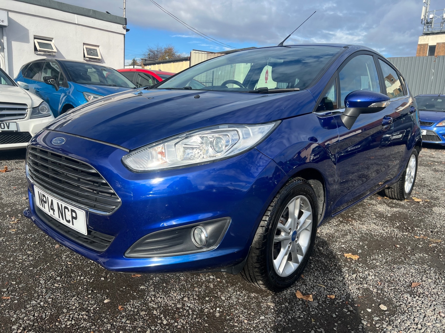 Used Ford Fiesta 2015 for sale - 76330050: Photo 2