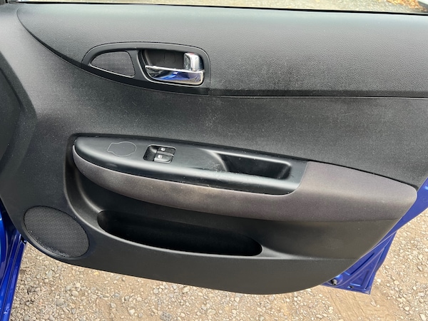 Used Hyundai i20 2011 for sale - 76290400: Photo 21