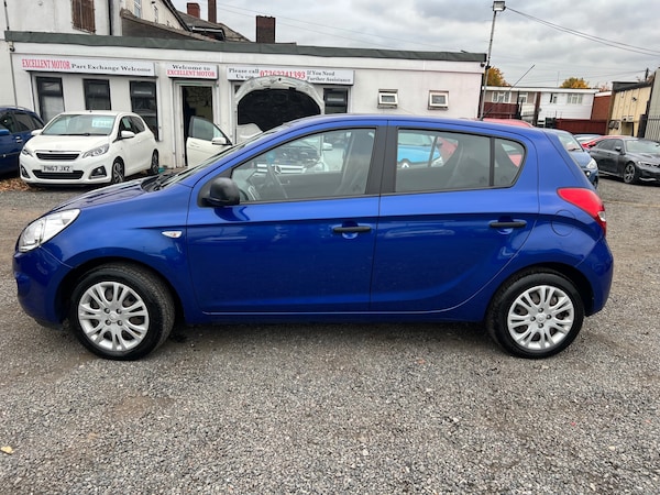 Used Hyundai i20 2011 for sale - 76290400: Photo 8
