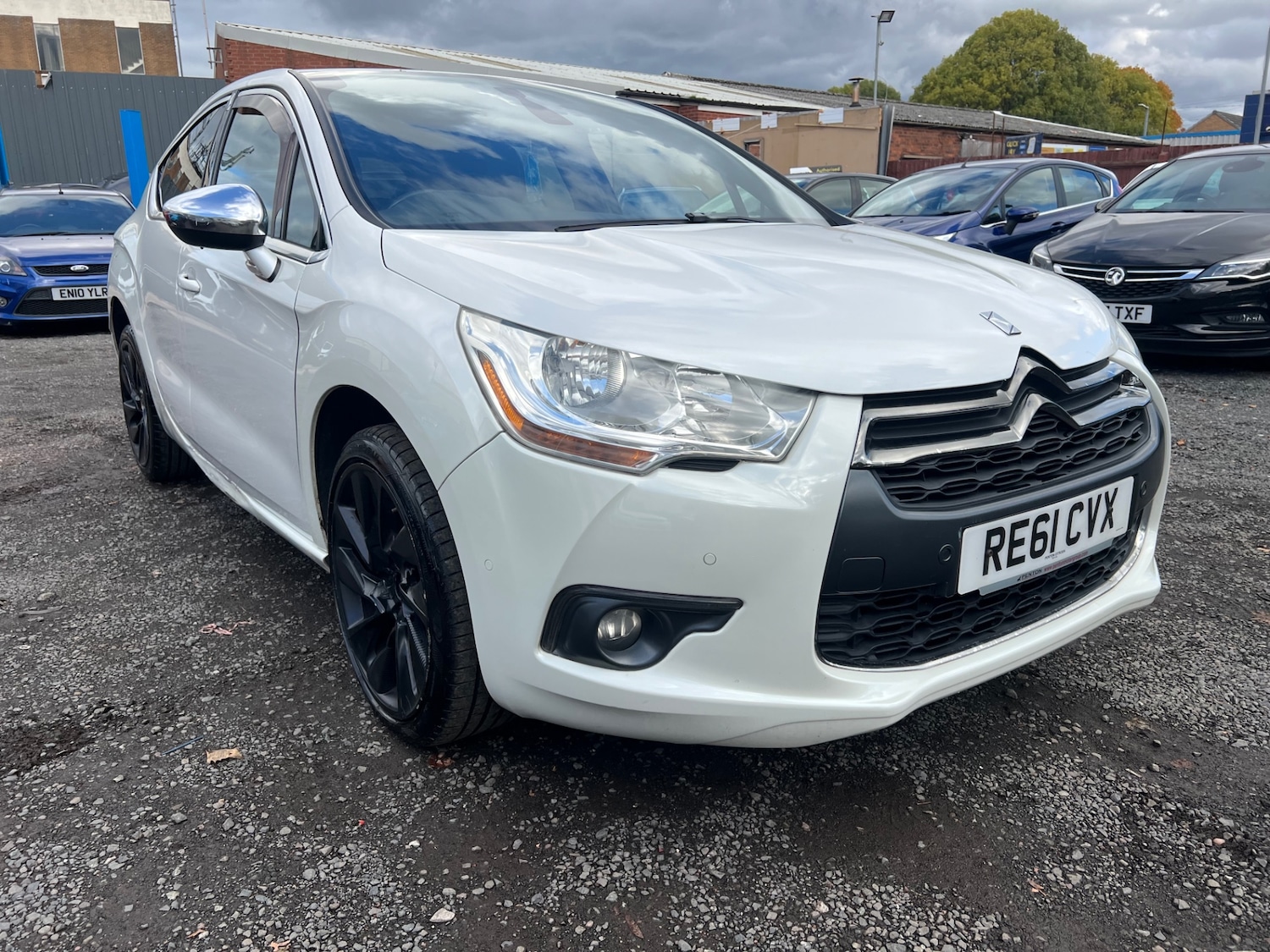 Used Citroen DS4 2011 for sale - 76342921: Photo 2