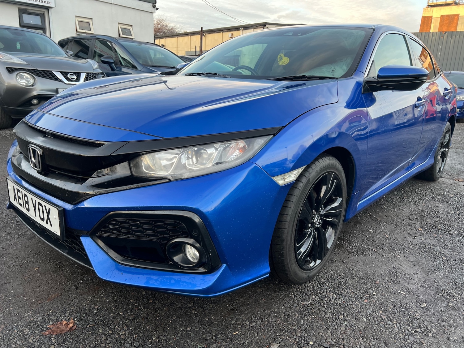 Used Honda Civic 2018 for sale - 76652851: Photo 3