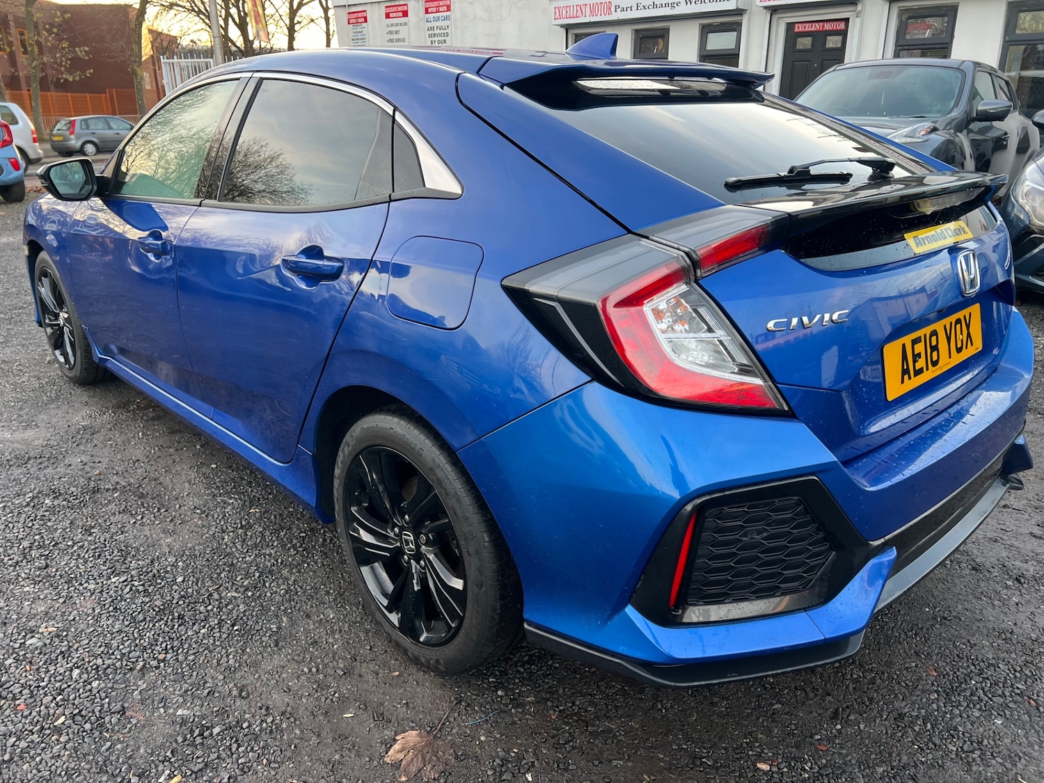 Used Honda Civic 2018 for sale - 76652851: Photo 4
