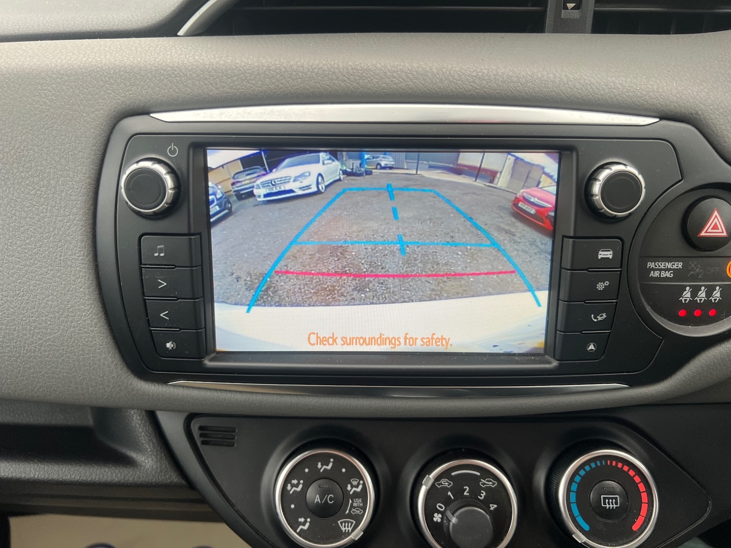 Used Toyota Yaris 2016 for sale - 76196293: Photo 13