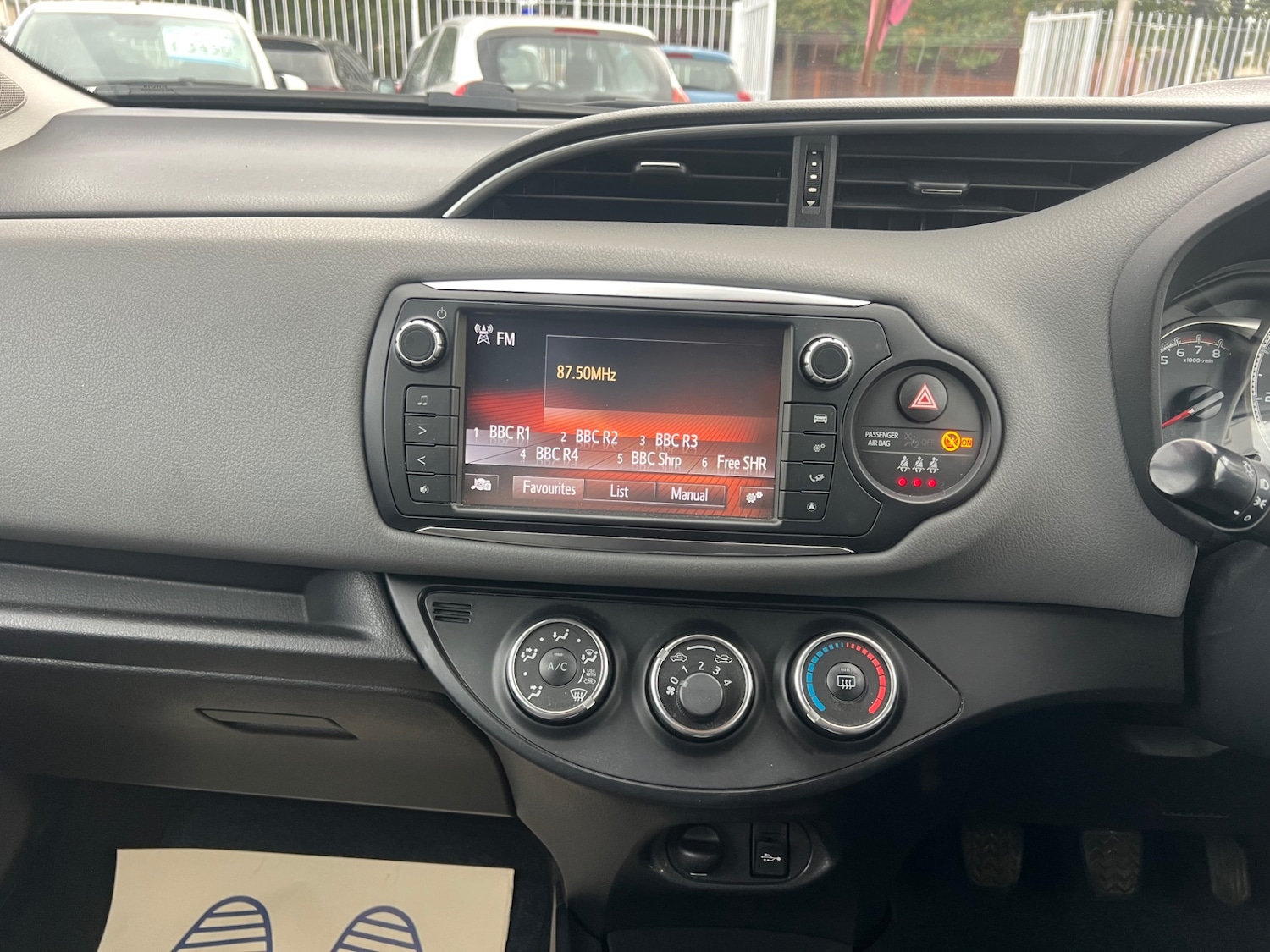 Used Toyota Yaris 2016 for sale - 76196293: Photo 14