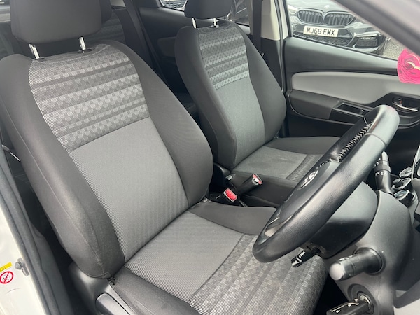 Used Toyota Yaris 2016 for sale - 76196293: Photo 17