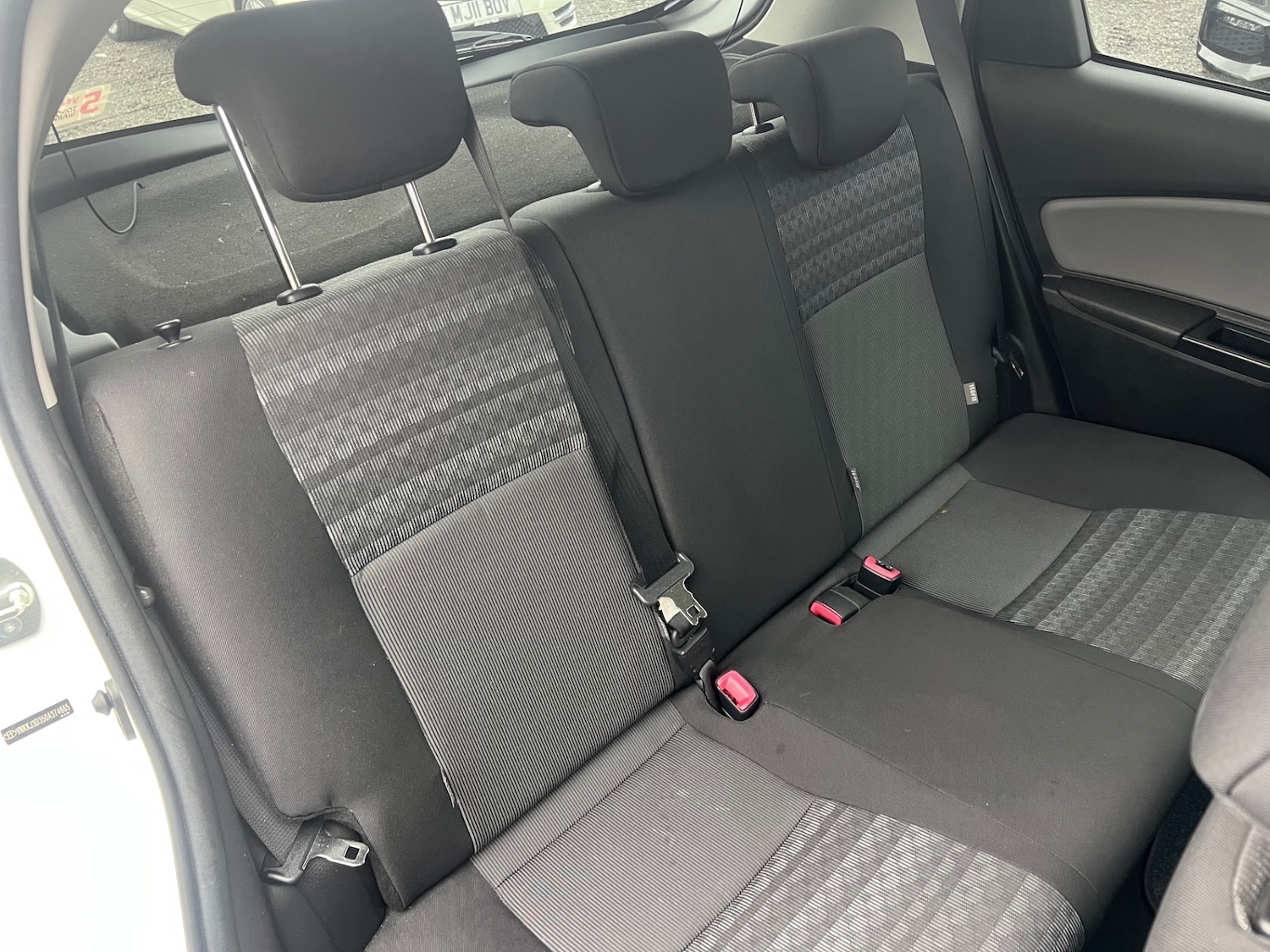 Used Toyota Yaris 2016 for sale - 76196293: Photo 18