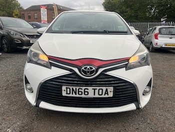 Toyota - Yaris