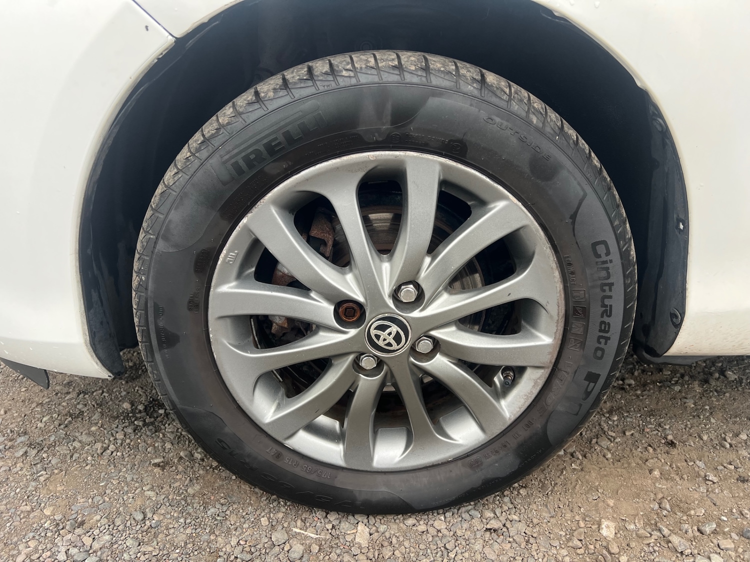 Used Toyota Yaris 2016 for sale - 76196293: Photo 25