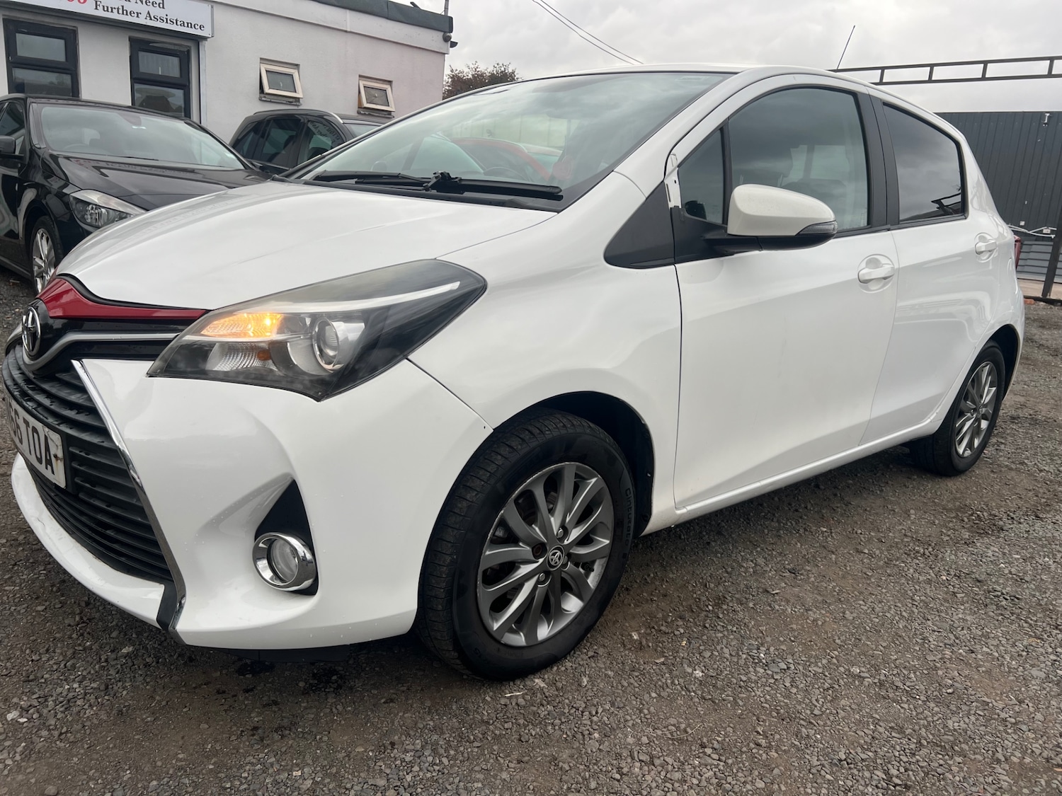 Used Toyota Yaris 2016 for sale - 76196293: Photo 3