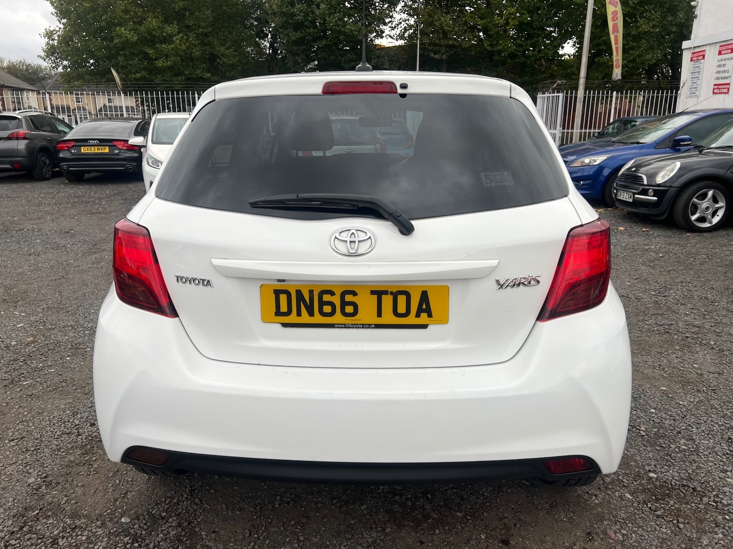 Used Toyota Yaris 2016 for sale - 76196293: Photo 5