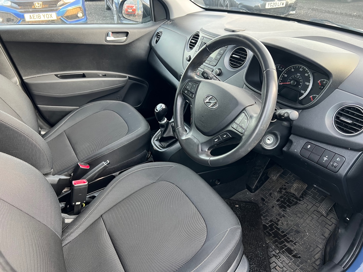 Used Hyundai i10 2017 for sale - 76652899: Photo 11