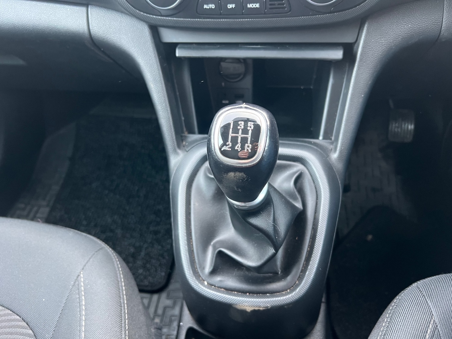 Used Hyundai i10 2017 for sale - 76652899: Photo 12