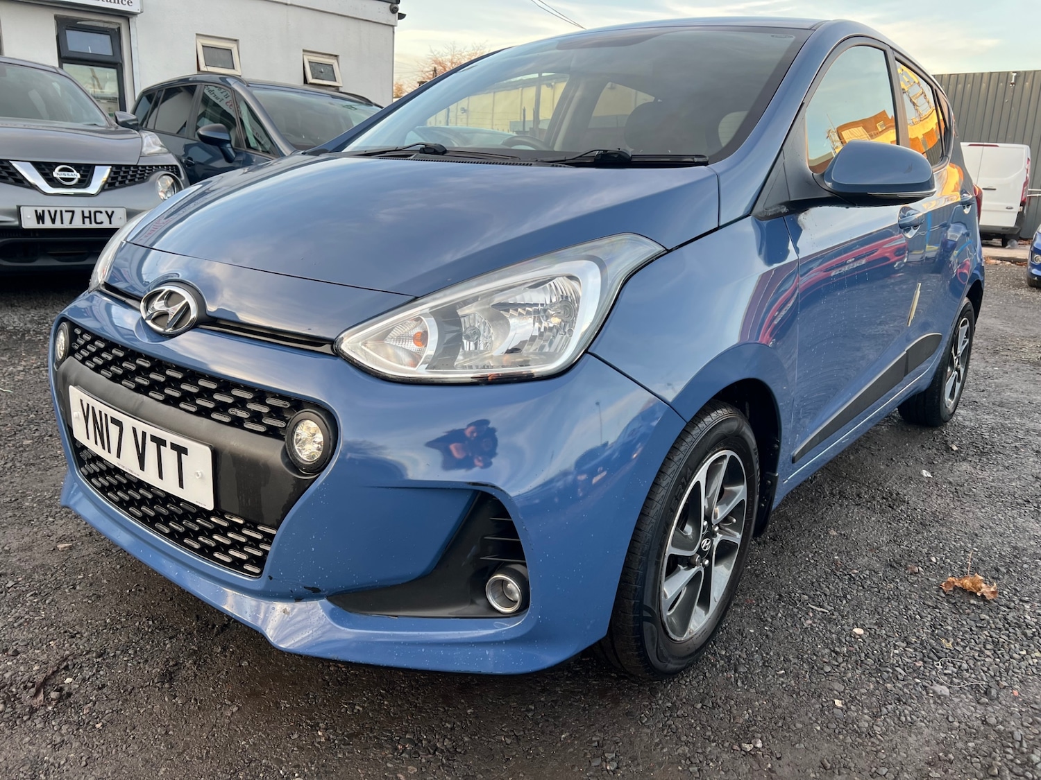 Used Hyundai i10 2017 for sale - 76652899: Photo 3
