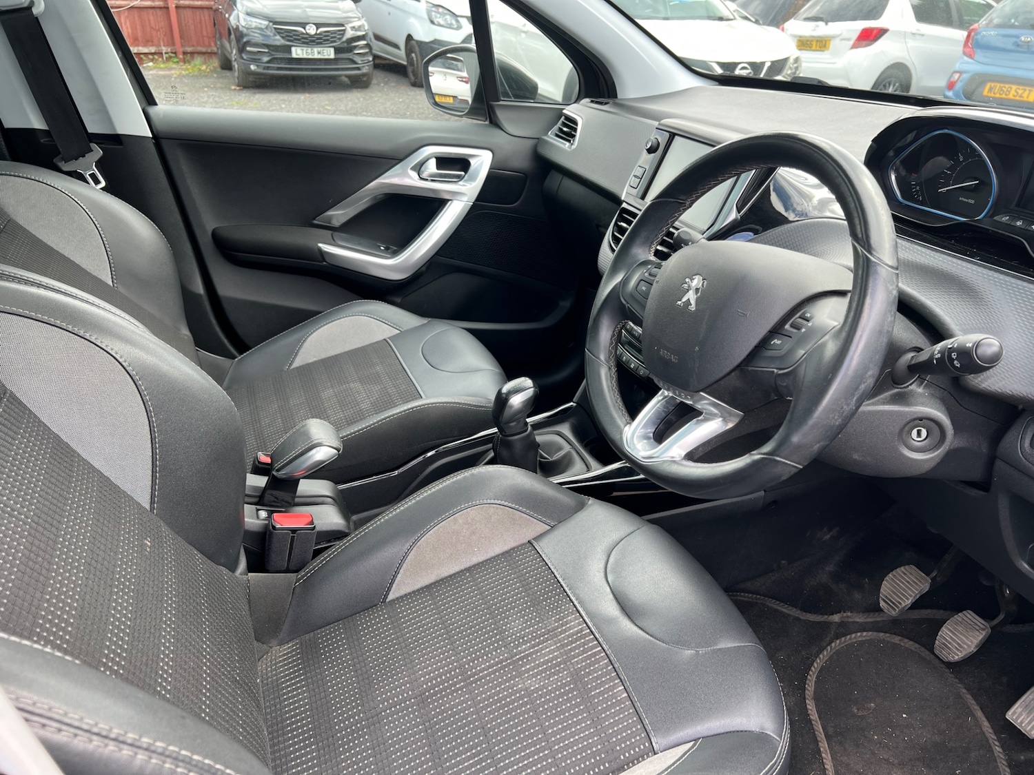 Used Peugeot 2008 2019 for sale - 75852417: Photo 13