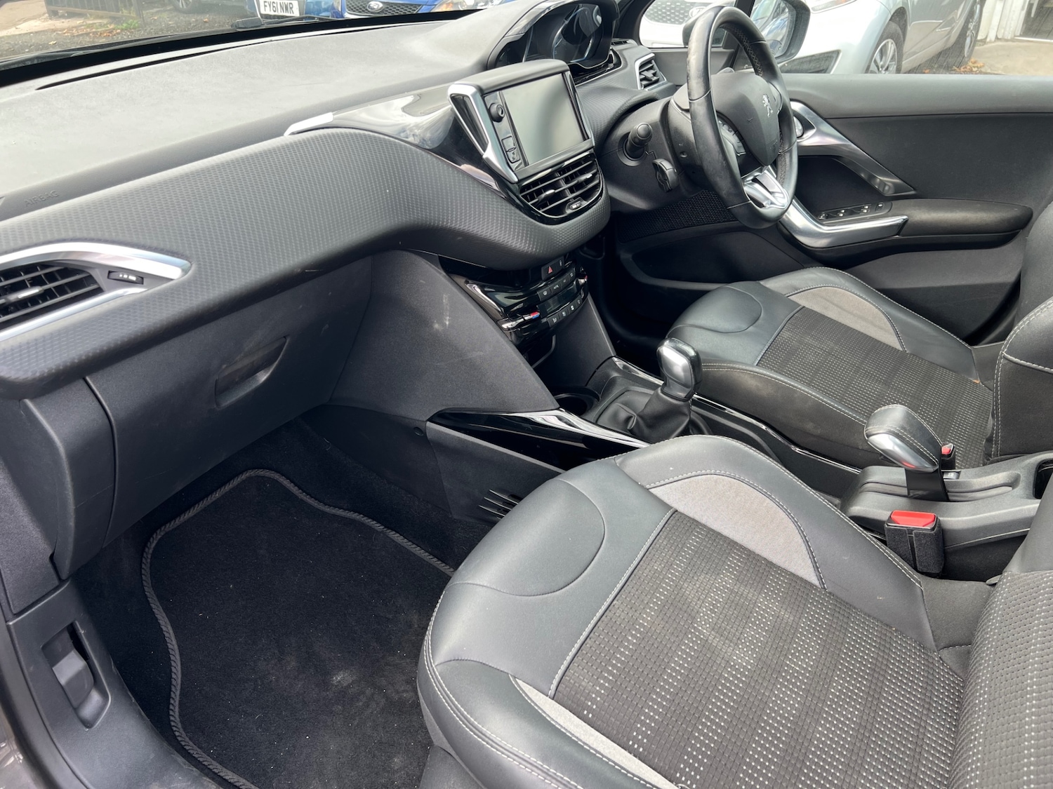 Used Peugeot 2008 2019 for sale - 75852417: Photo 19