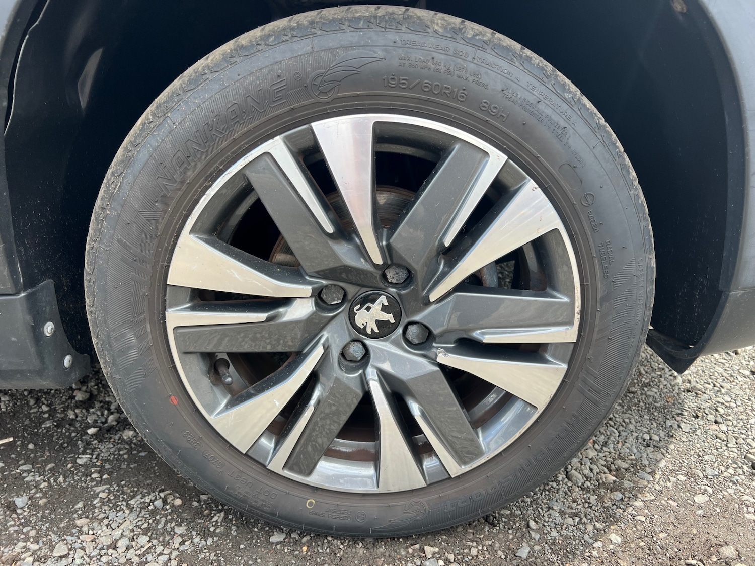 Used Peugeot 2008 2019 for sale - 75852417: Photo 30