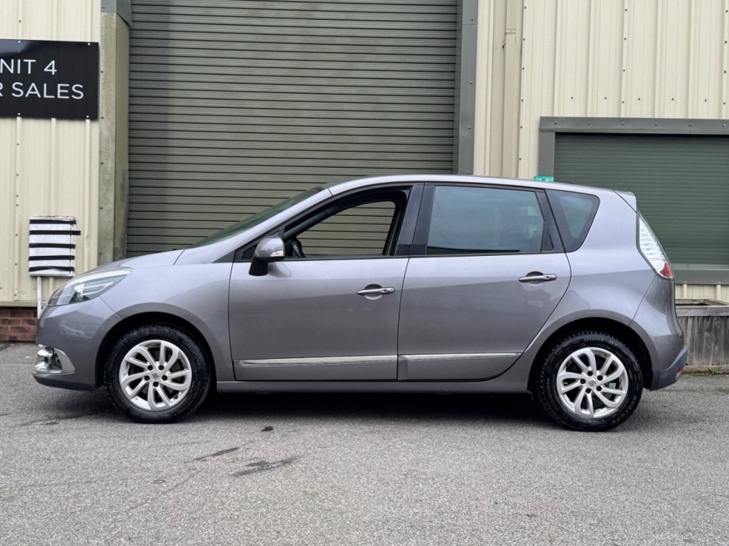 Used Renault Scenic 2015 for sale - 76961734: Photo 2