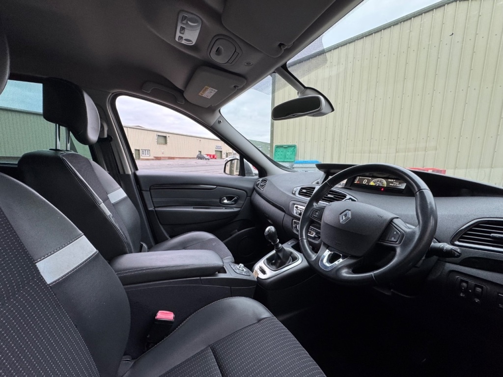 Used Renault Scenic 2015 for sale - 76961734: Photo 9