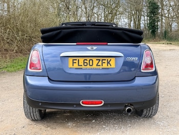 Used MINI Convertible 2010 for sale - 77747486: Photo