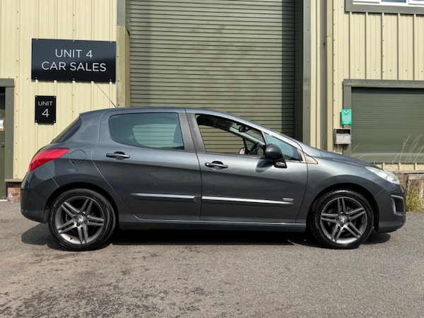 Used Peugeot 308 2013 for sale - 75474139: Photo 5