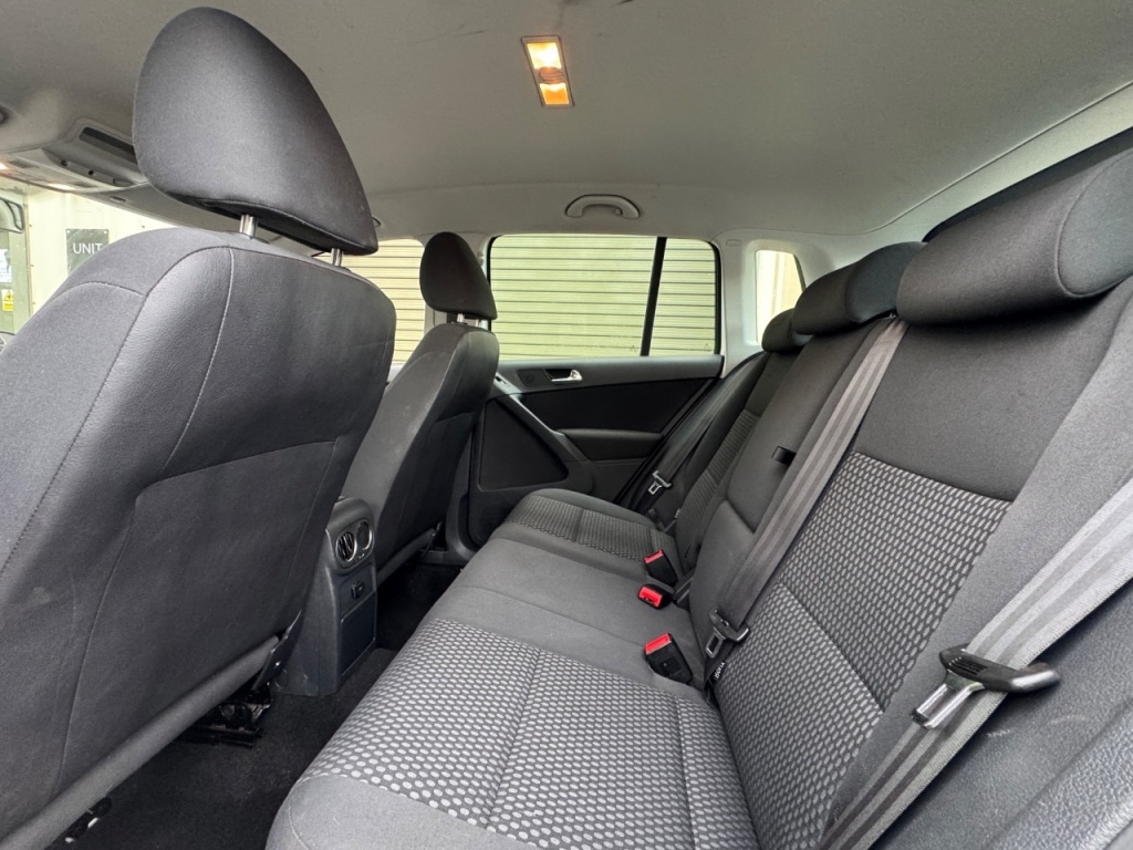 Used Volkswagen Tiguan 2010 for sale - 76329846: Photo 14