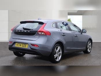 Used Volvo V40 2014 for sale - 79802926: Photo