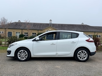 Used Renault Megane 2015 for sale - 77888520: Photo