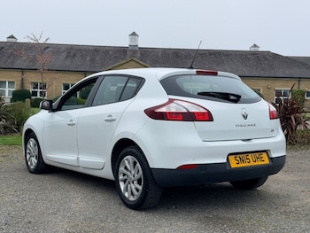 Used Renault Megane 2015 for sale - 77888520: Photo