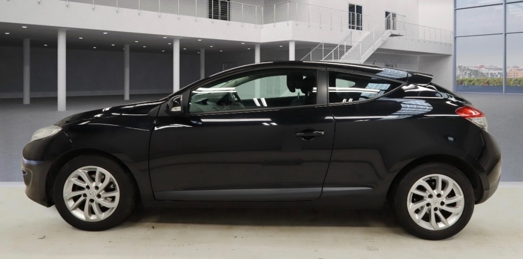 Used Renault Megane 2012 for sale - 77919226: Photo 2