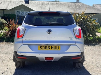 Used Ssangyong Tivoli 2016 for sale - 79054099: Photo