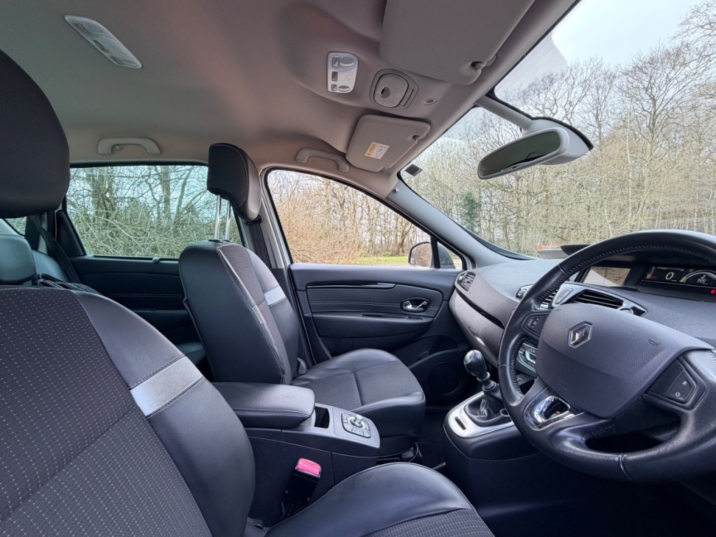 Used Renault Scenic 2015 for sale - 77241463: Photo 11